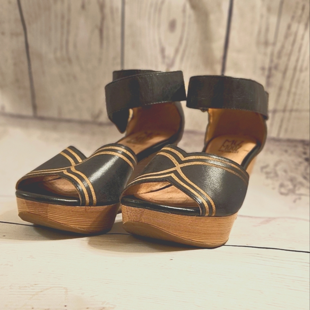 Miz Mooz Black and Tan Sandals